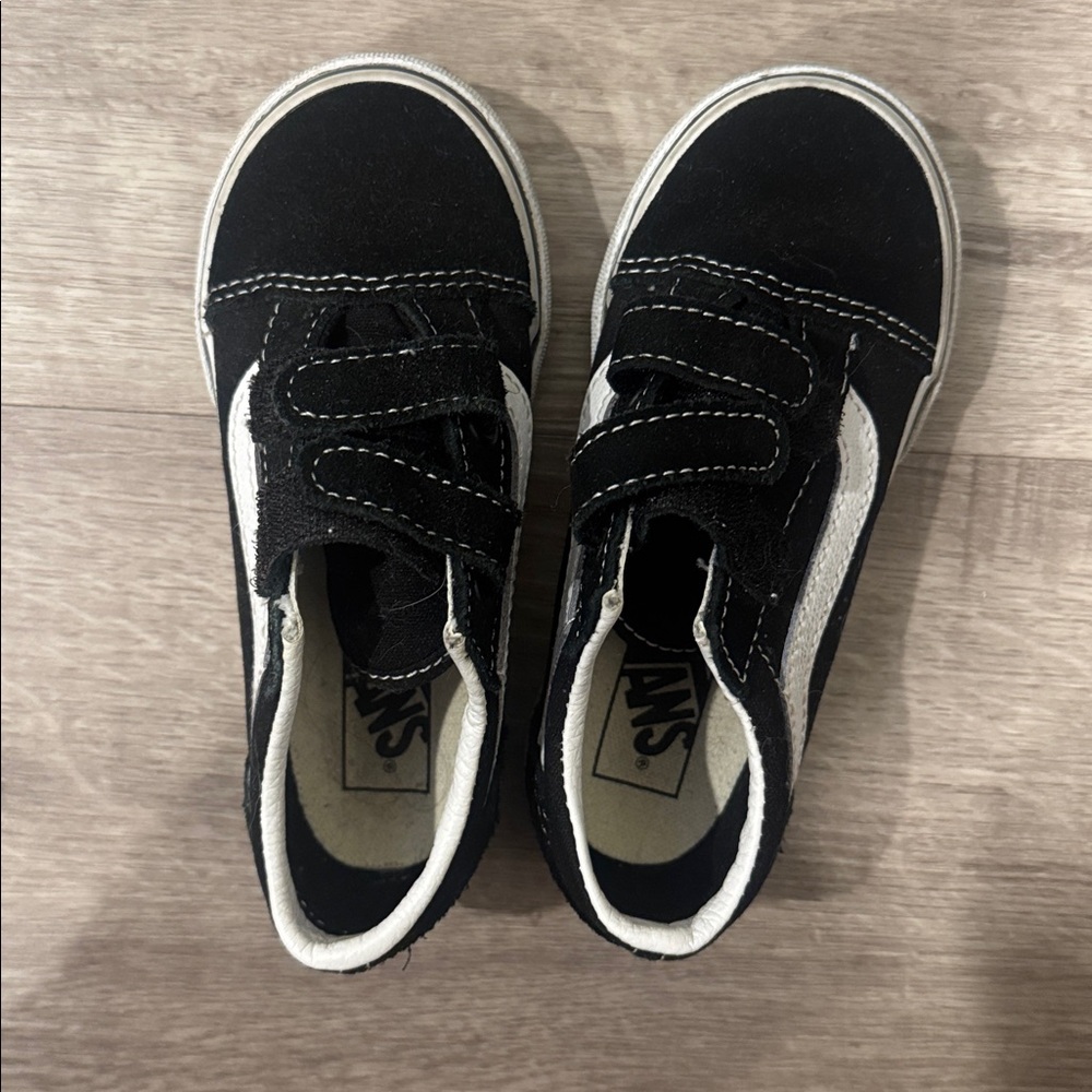 Size  9.5 toddler: Vans Shoes black Velcro vans